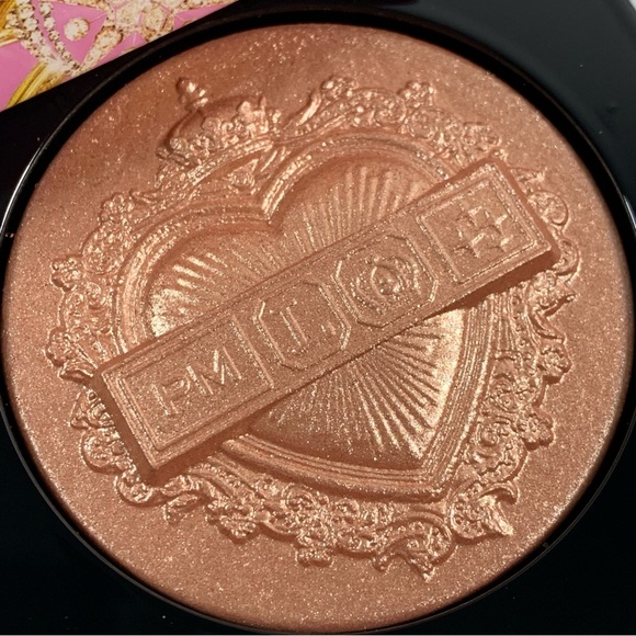 Pat McGrath Venusian Nude Highlighter - Picture 3 of 5